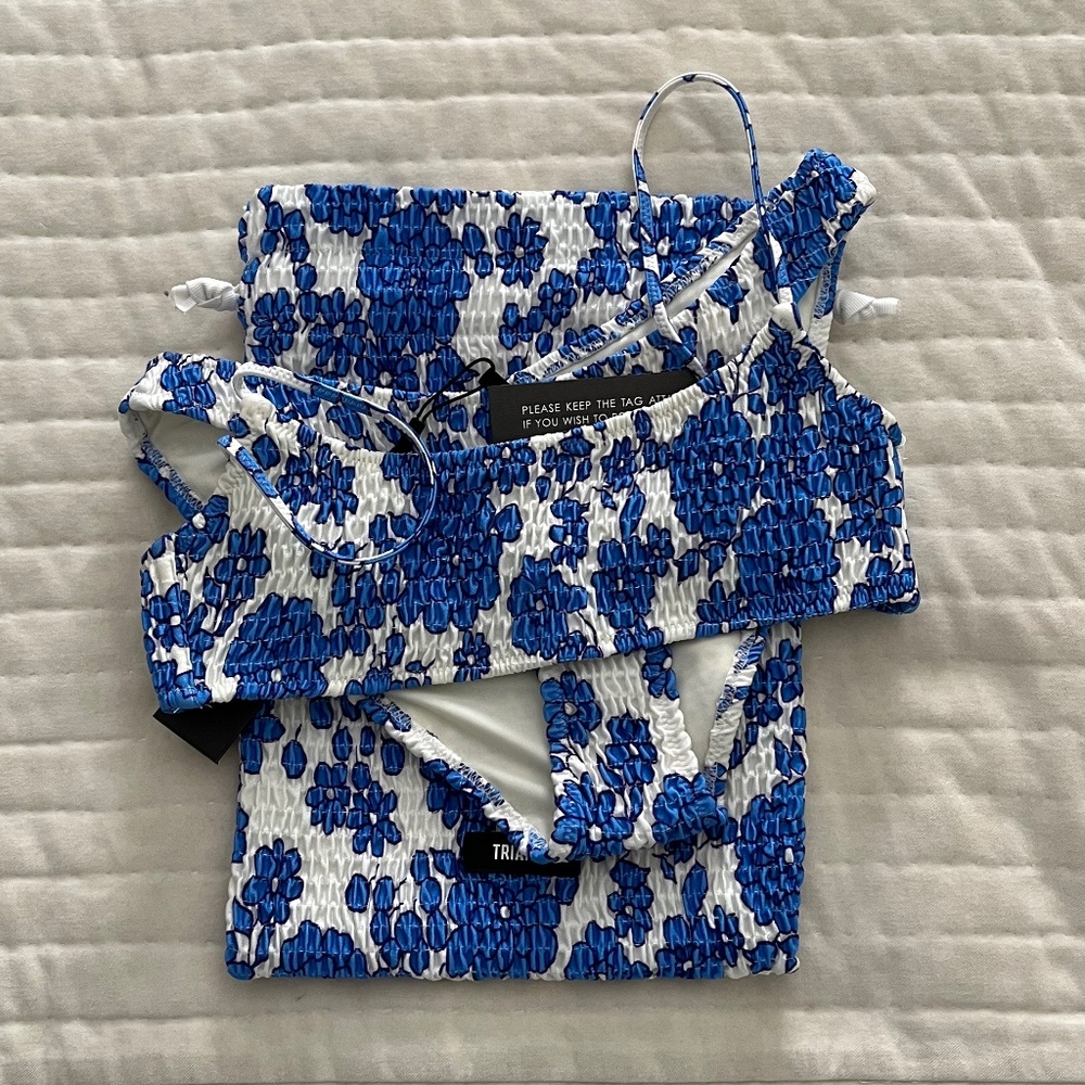 NWT Triangl Bikini - INESA - ROYAL POP
